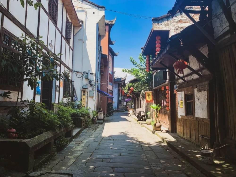 工作电压14V可以用48V的电源吗？游戏画面